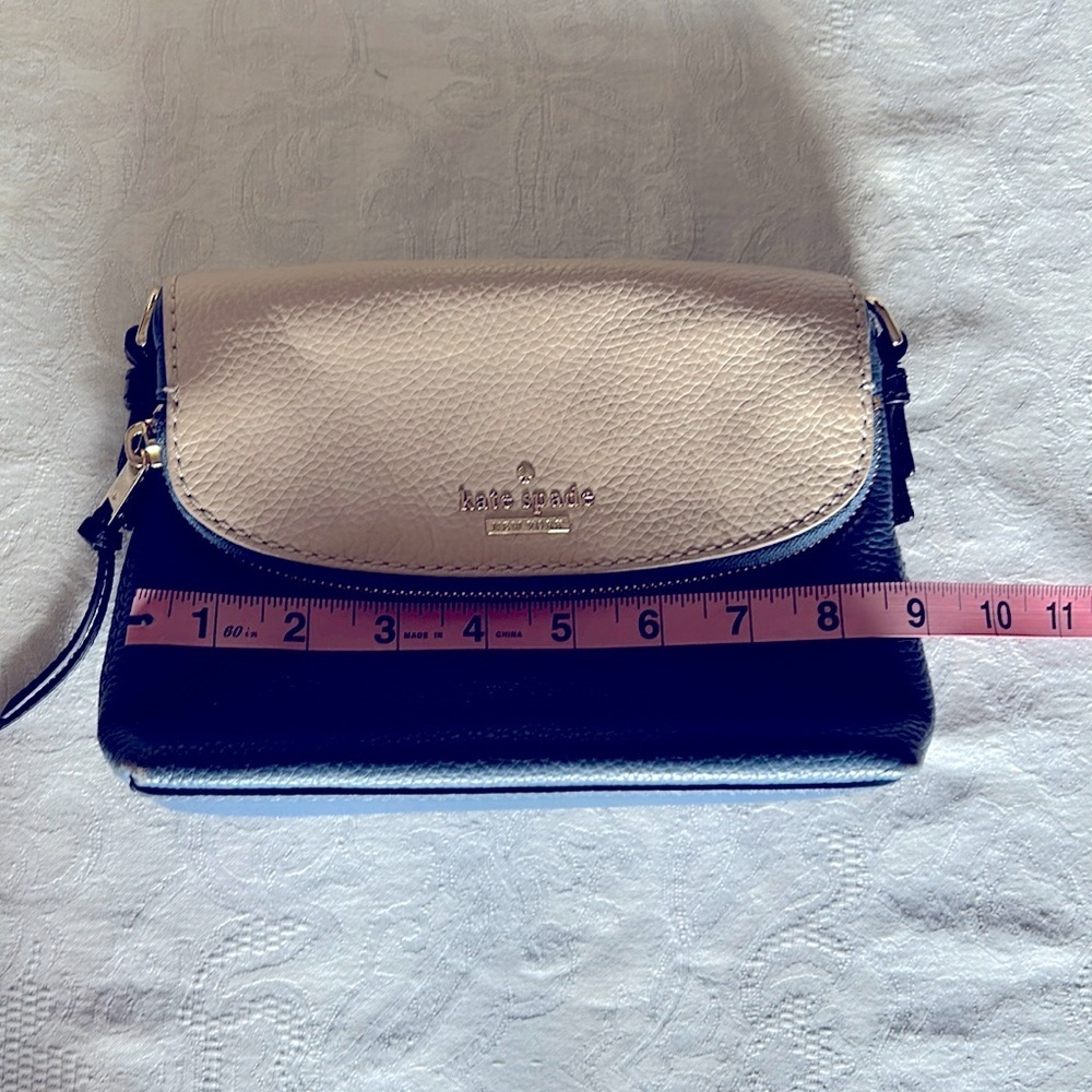EUC ♠️ Kate Spade New York Jackson Street Harlyn Crossbody - Picture 6 of 10